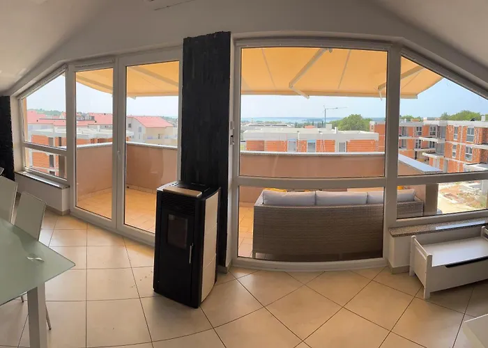 아파트 Penthouse Bella Vista 메덜린