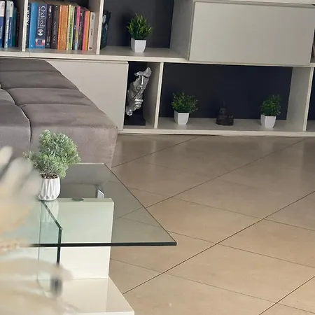 Penthouse Bella Vista * Μεντουλίν